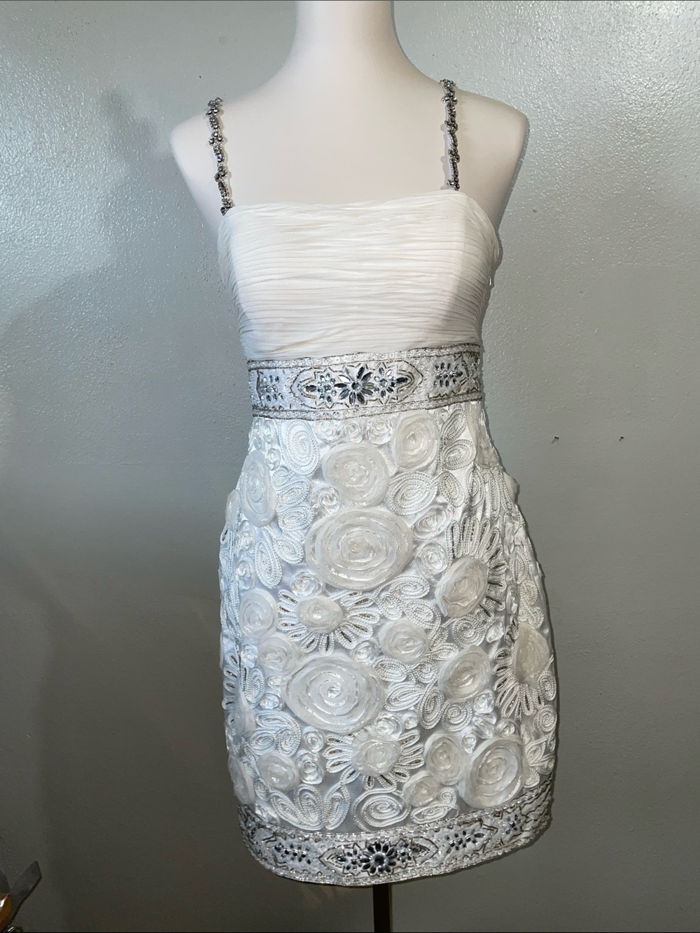 Sue Wong Nocturne Silk Blend Floral Embroidered Rhinestone Cocktail Dress Sz 6